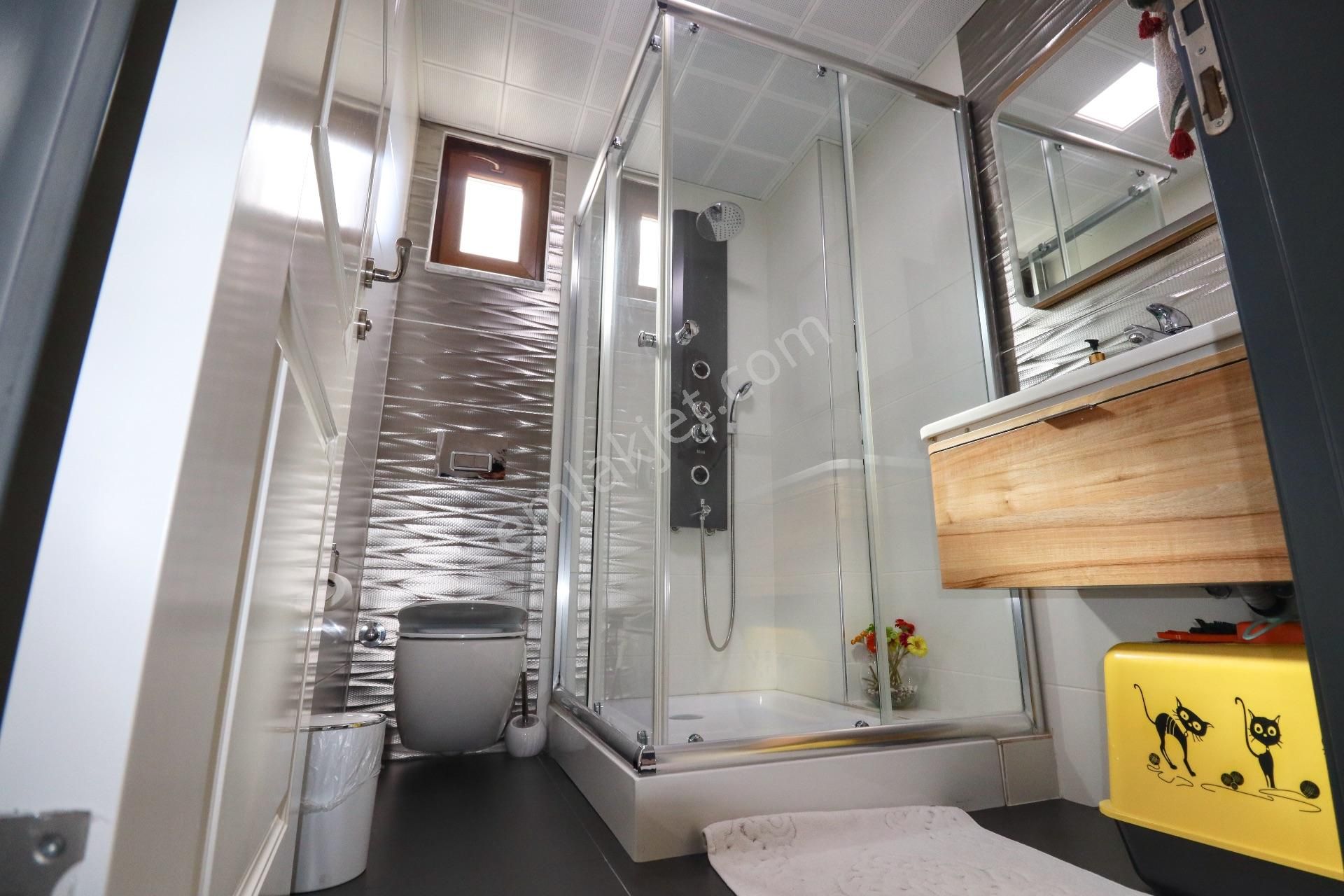 Güre'de Güvenlikli Site İçerisinde Satılık Tek Müstakil Villa - Görsel 21