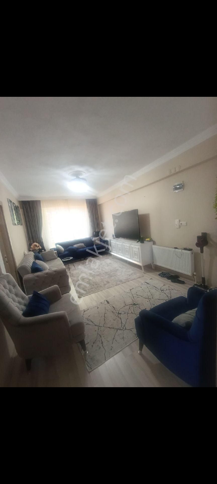 Acil Satılık 1+1 Genişkullanışlı Daire