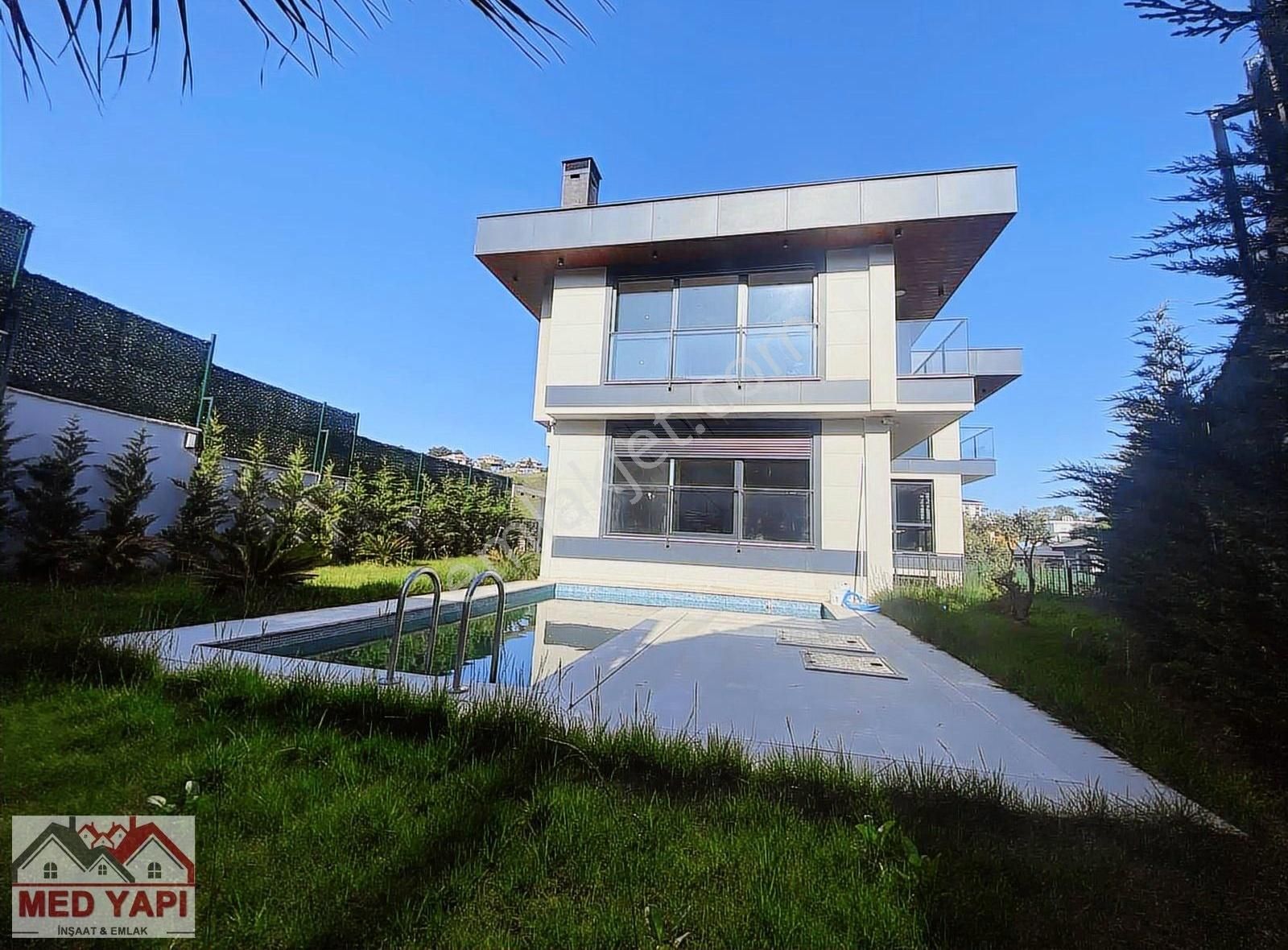 Şile Çavuş 513 M2 Arsa İçerisinde 6+2 Havuzlu Ultra Lüks Villa
