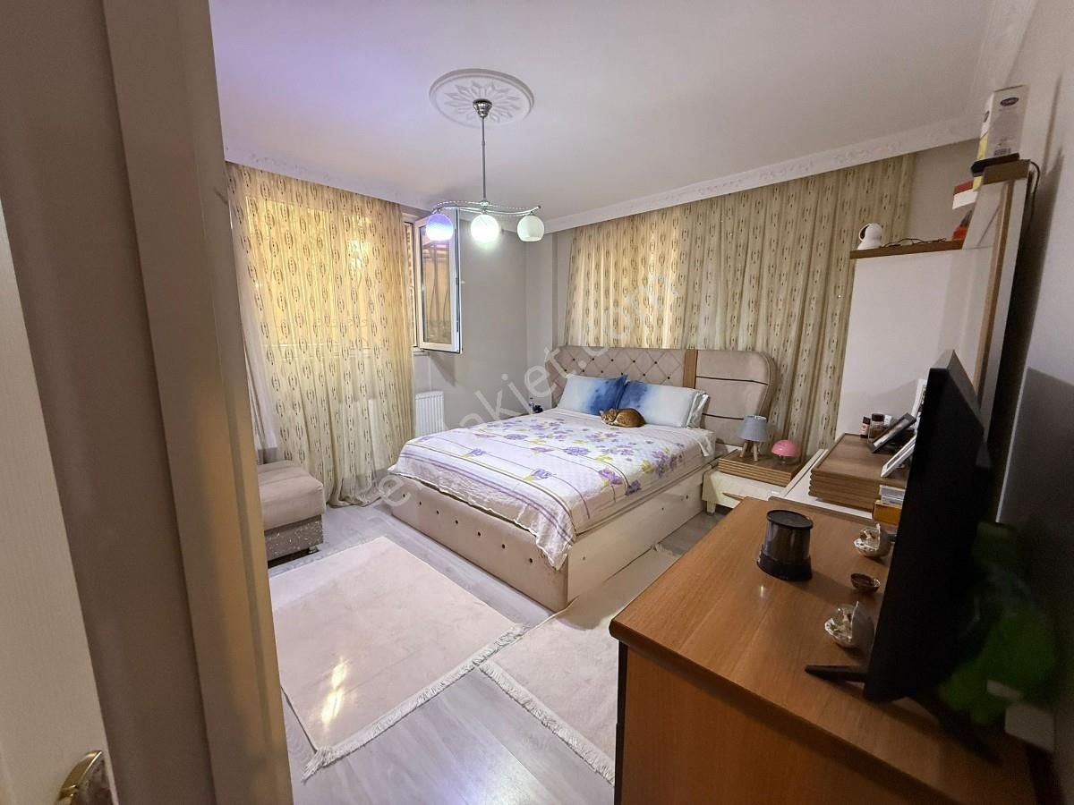 Turyaptan Cumhuriyet Mh. Genç Binada Satılık 2+1 Dubleks Daire - Görsel 13