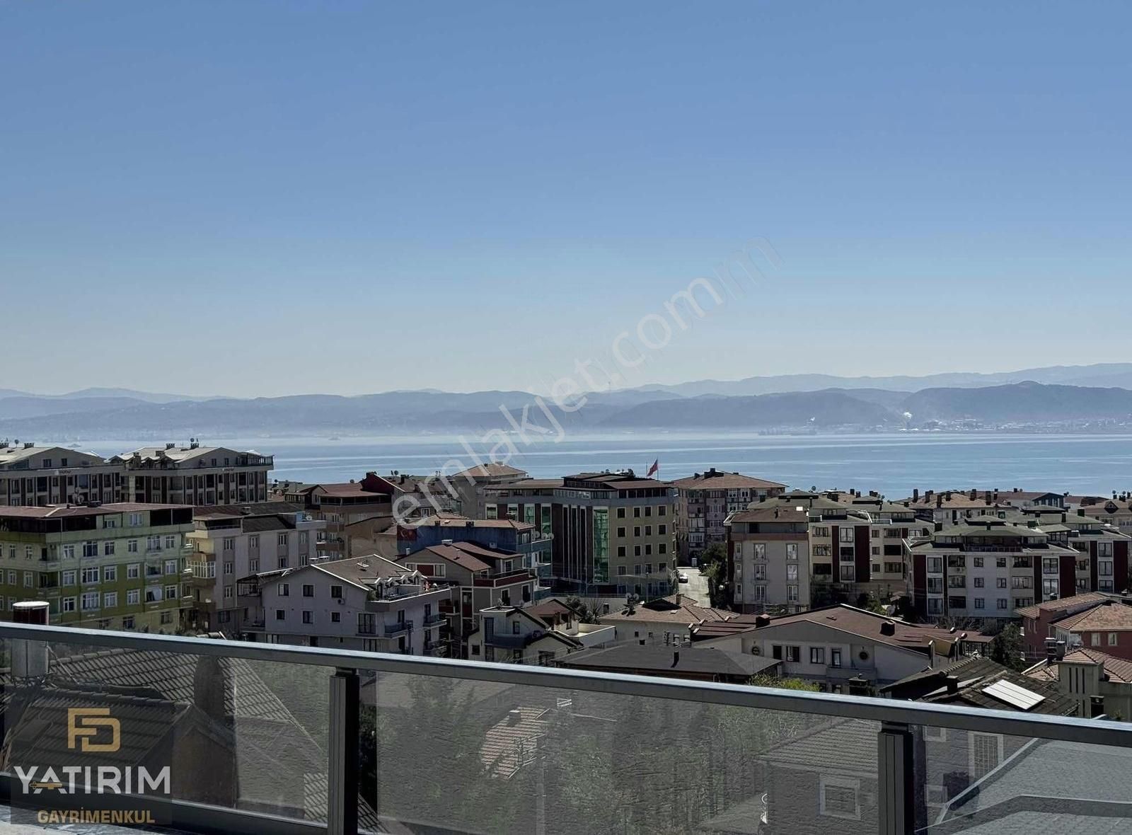 Deniz Manzaralı Çarşı Yakını 3+1 200 M2 Asansörlü Lüx Dubleks