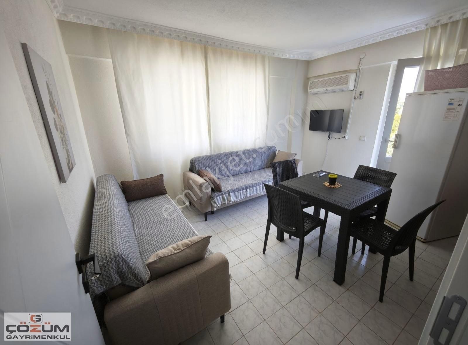 Didim Altınkum'da Havuzlu Asansörlü Sıfır Eşyalı 1+1 Daire