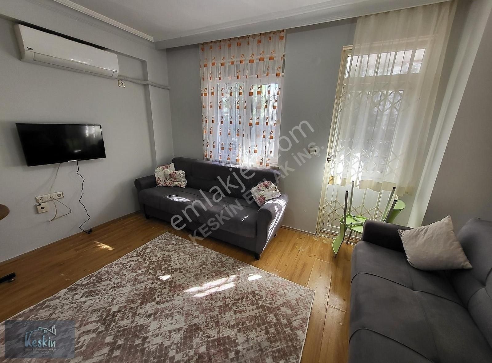 Kültürde Ayrı Mutfaklı Ayrı Wc Li Balkonlu Eşyalı Daire
