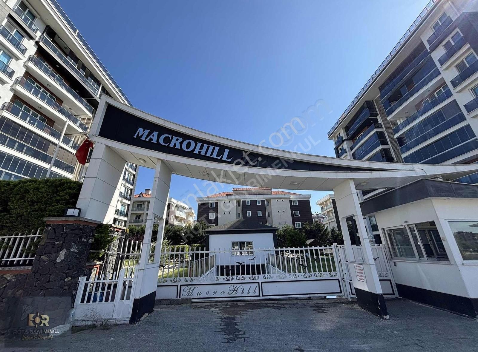 Yeni Mahalle Macro Hill Sitesinde 3+1 Satılık Daire