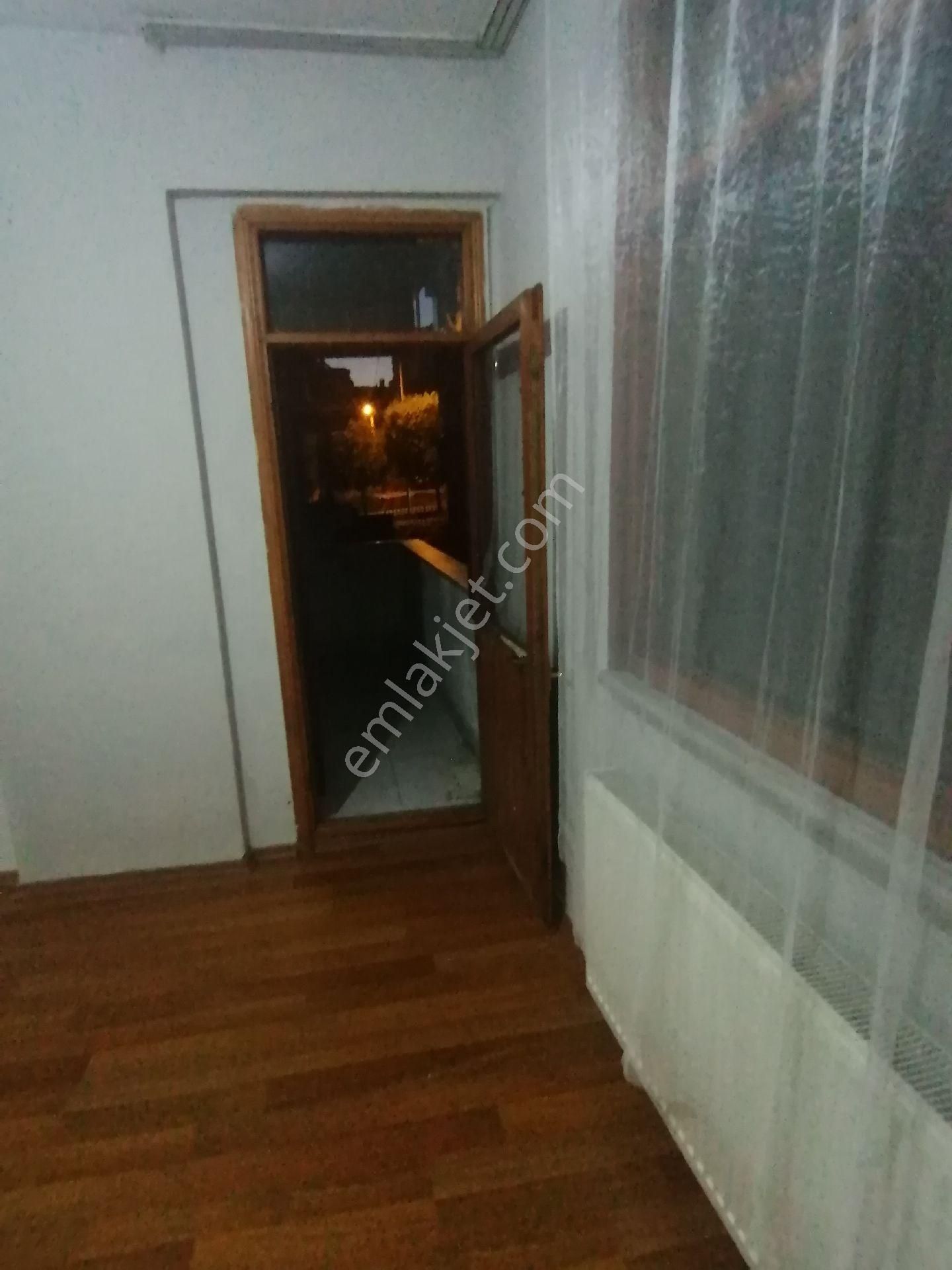 Ümraniye Armağanevler Çift Balkonlu Metro Yürüme Mesafesi 2+1 90 Metre Kiralık Daire Etrafı Açık - Görsel 5