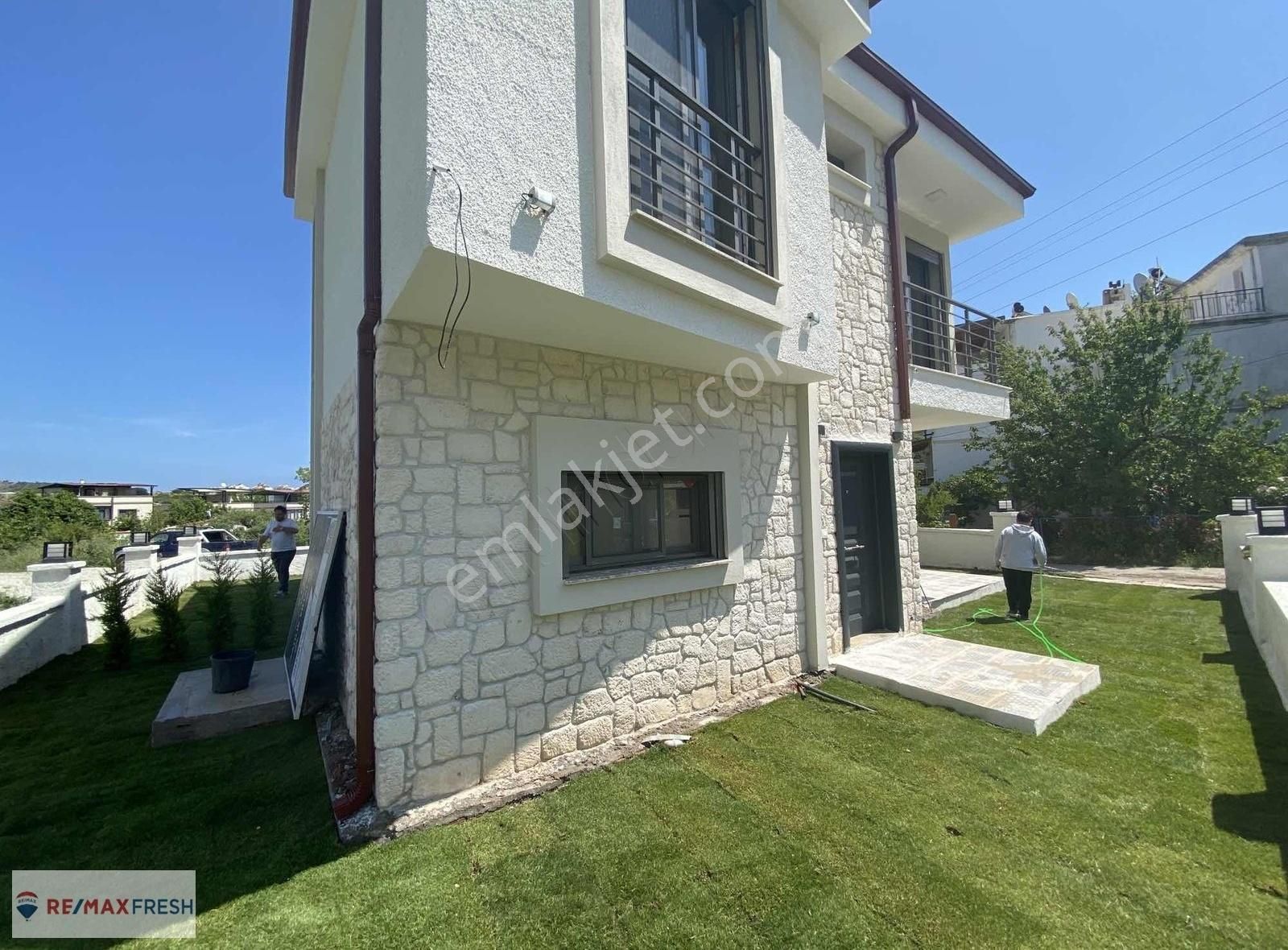 Karaburun Saipaltı Limana 250m Satılık 2+1 Villa