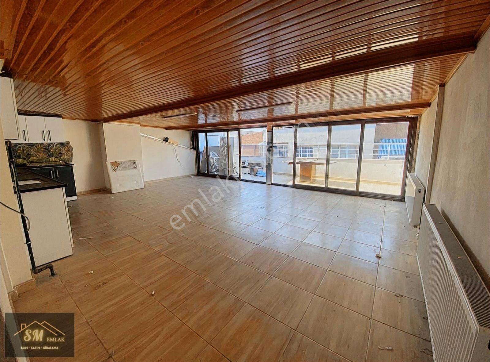 Sm Gayrimenkul'den Kiralık 5+1 Dublex