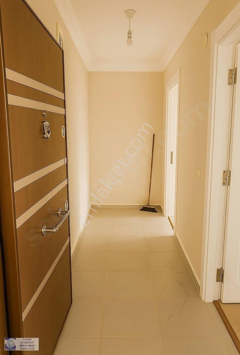 Çekmeköy'de Doğa İle İçiçe İskanlı Ayrı Mutfaklı 1+1 Giriş Kat - Görsel 11