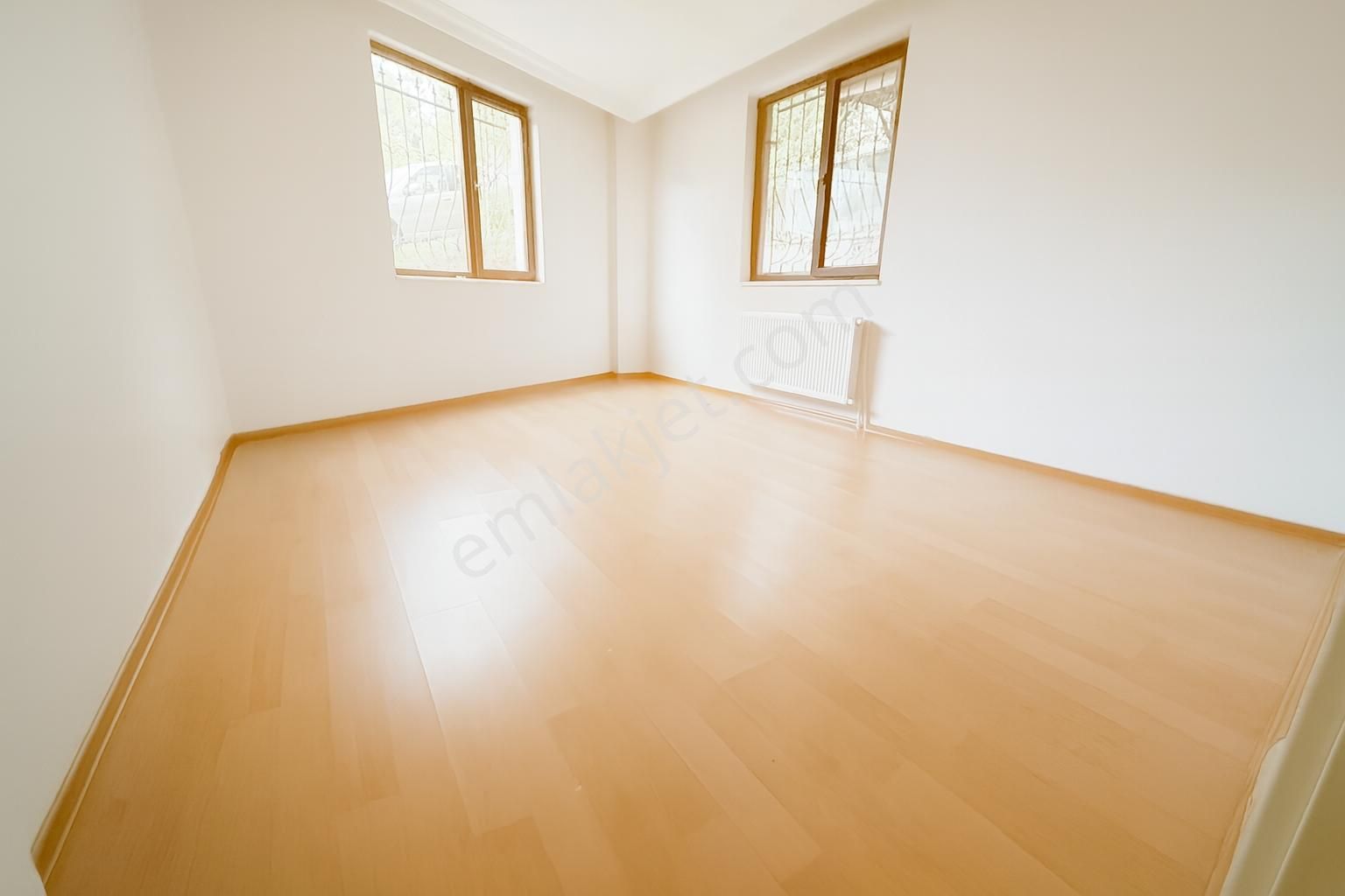 Çekmeköy'de Doğa İle İçiçe İskanlı Ayrı Mutfaklı 1+1 Giriş Kat - Görsel 2