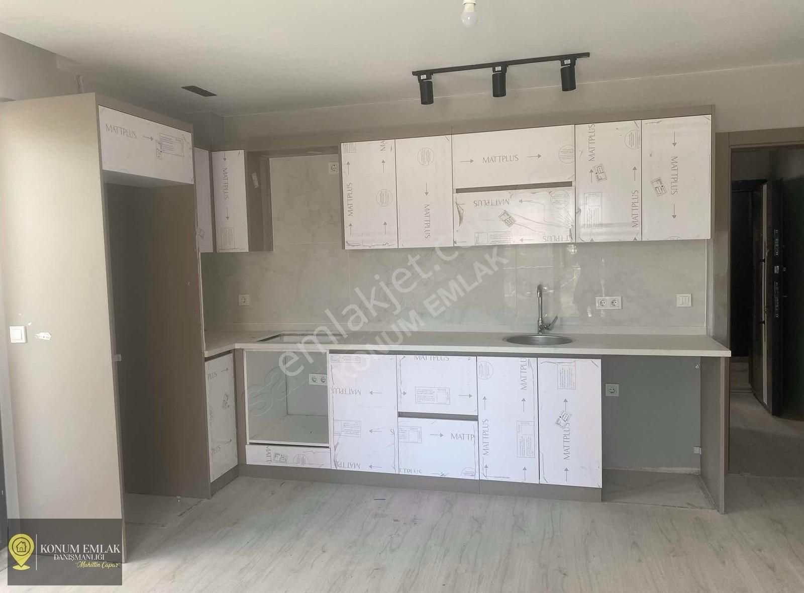 Konum Emlak'tan Dalyan Yolu Üzerinde Satılık 1+1 Daire