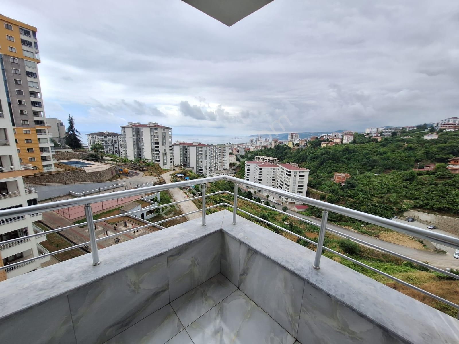 Kaşüstü'nde Deniz Manzaralı Ve Güneşe Cephe Kiralık Ferah Daire!