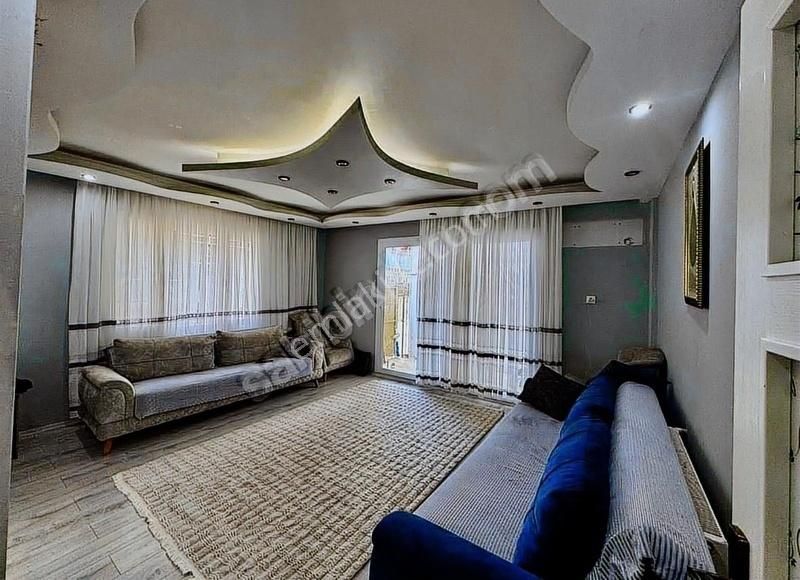 Yenidoğan Mahallesi 5 Ocak Cami Civarı Satılık 1.5 Katlı Ev