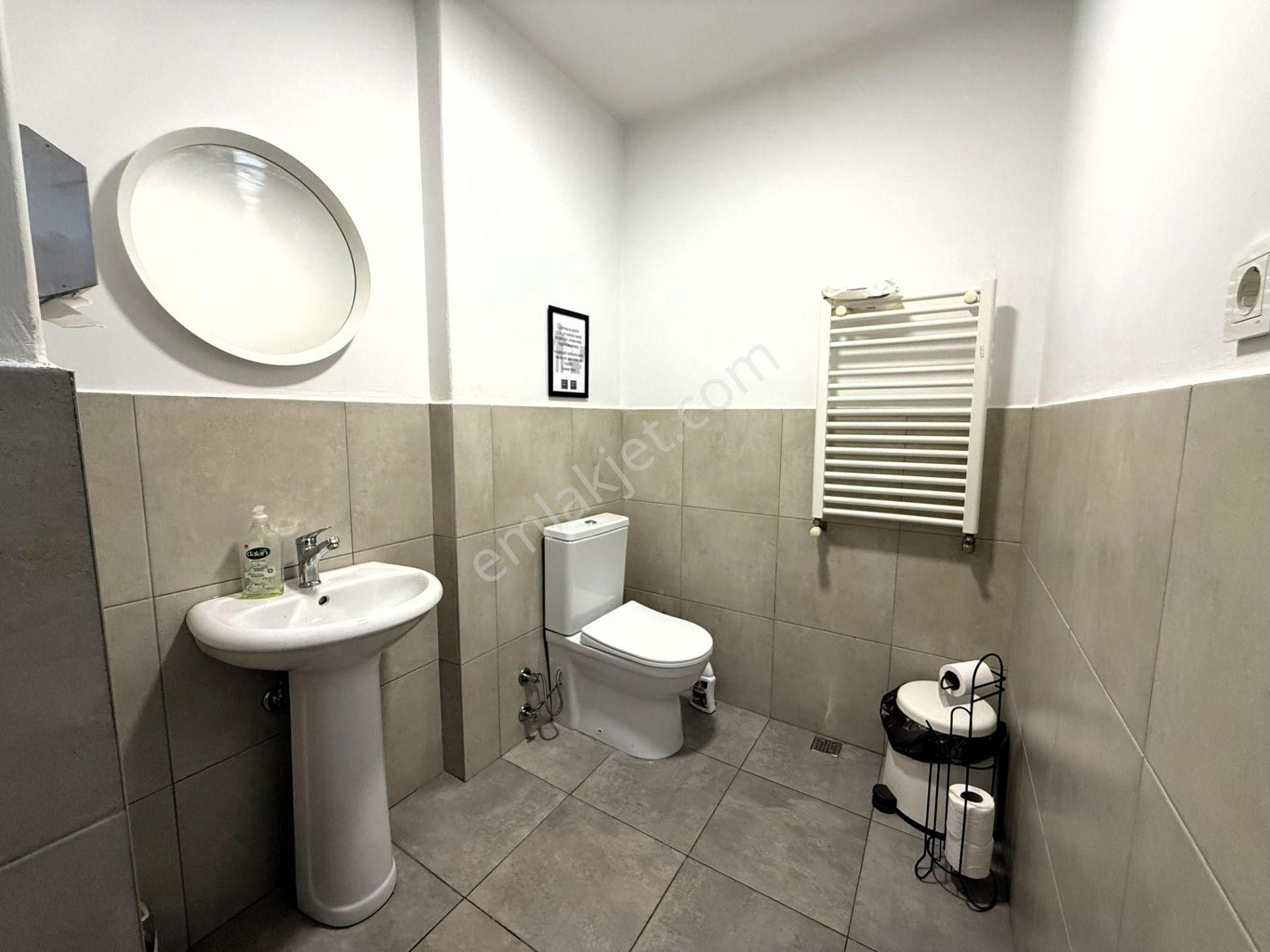 Koşuyolu’nda Kurumsal Firmalara, İskanlı Bahçeli Ticari Bina Fırsatı! - Görsel 16