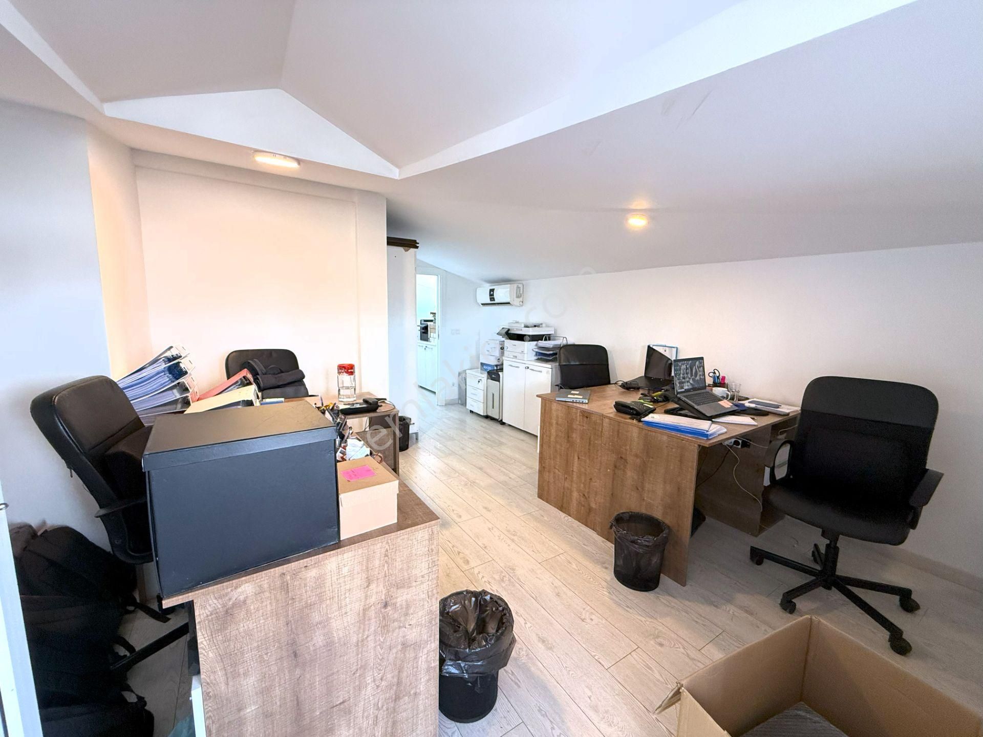 Koşuyolu’nda Kurumsal Firmalara, İskanlı Bahçeli Ticari Bina Fırsatı! - Görsel 35