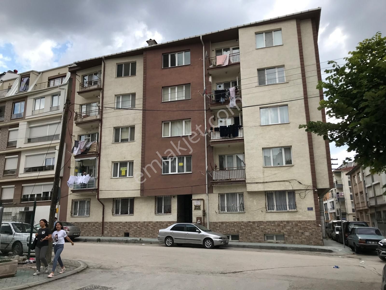 Kurtuluş Mahallesi Acil Satılık 3+1 Satılık Daire