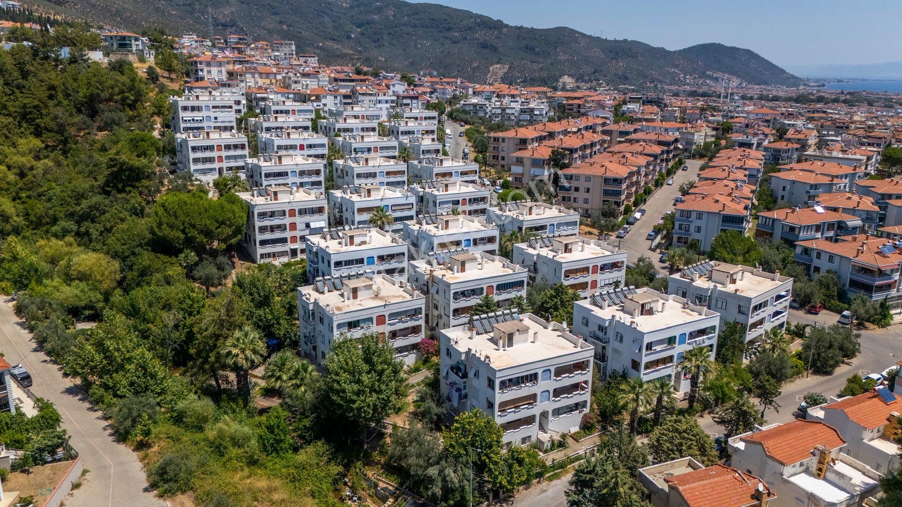 Altınoluk’ta Site İçerisinde Denizmanzaralı Satılık 2+1 Daire