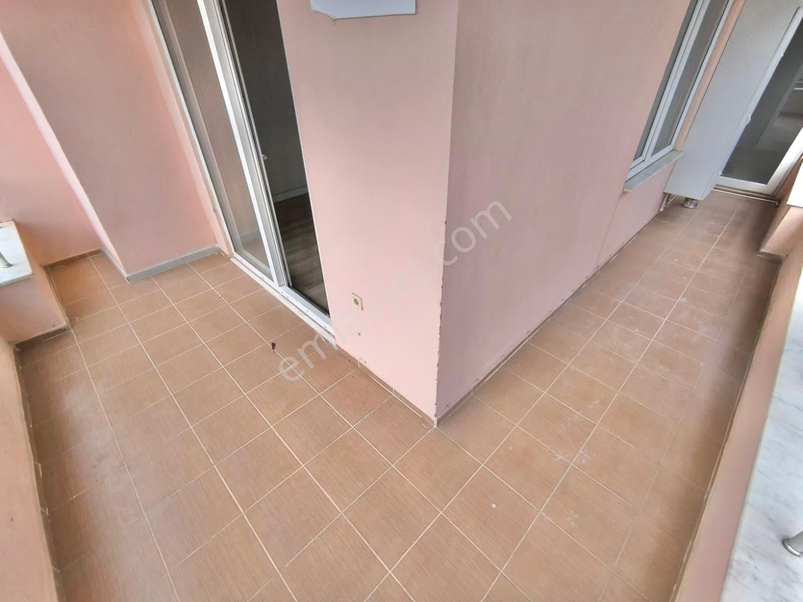 Yalçından Kadıköyde Ön Cephe Arakat Geniş 3+1 Daire Fırsatı! - Görsel 10