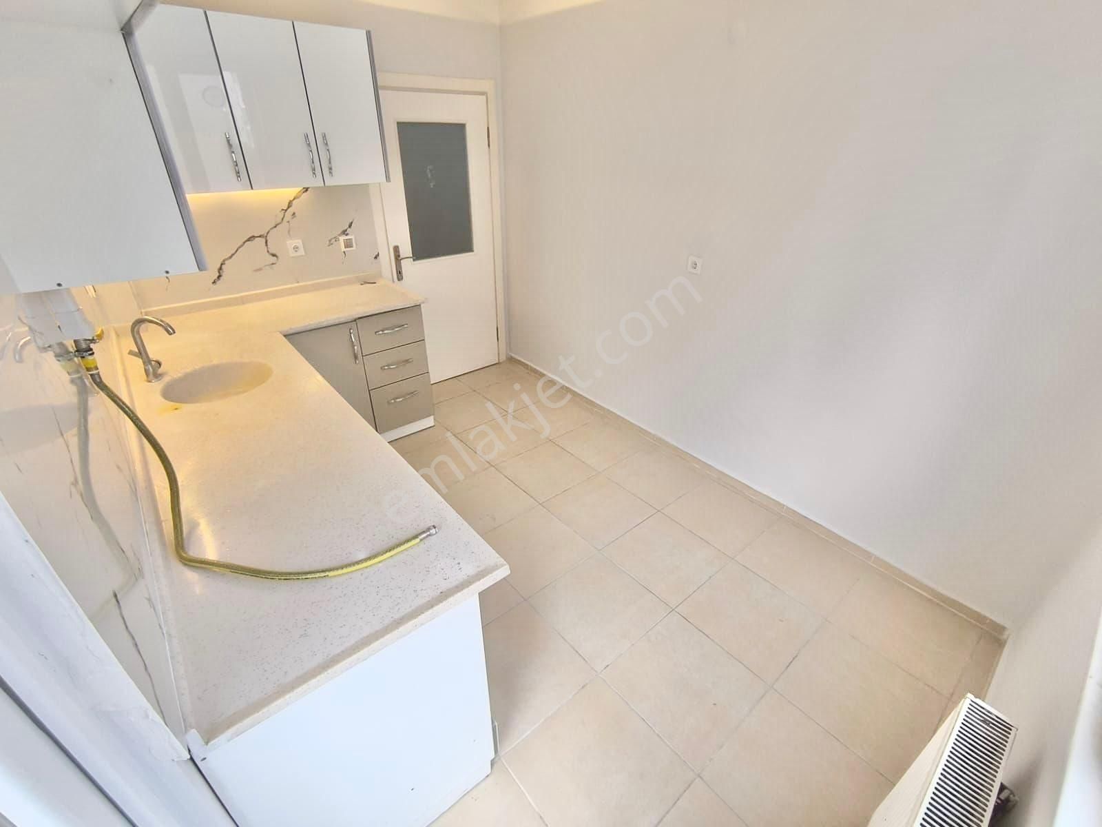 Yalçından Kadıköyde Ön Cephe Arakat Geniş 3+1 Daire Fırsatı! - Görsel 28