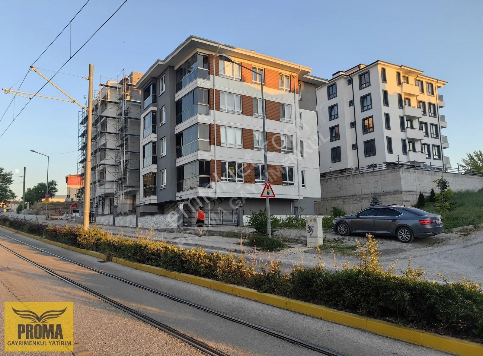 Proma'dan Batıkent Mah.3+1 Özel Garaj 2 Balkon Pırıl Pırıl Daire