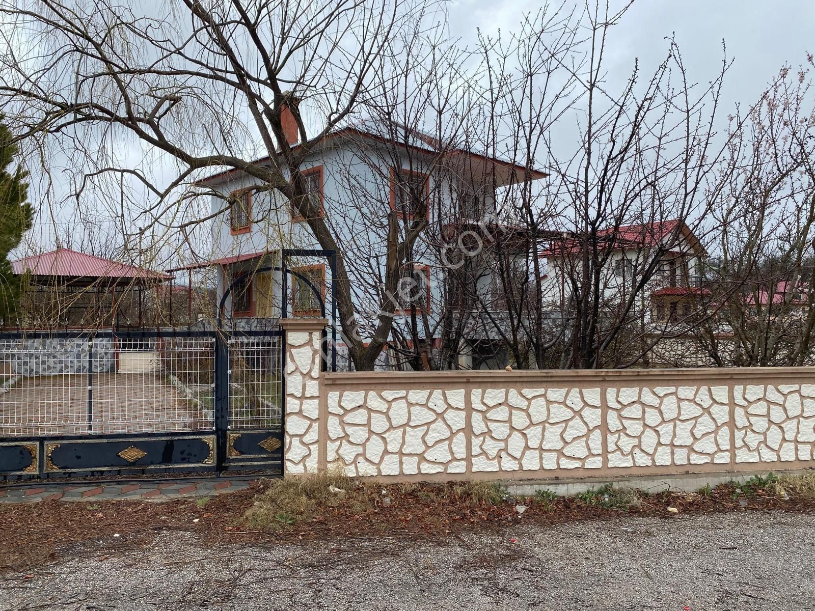 Lidya'dan Mükemmel Konumlu Dubleks Villa Ve 882m2 Arsası - Görsel 21