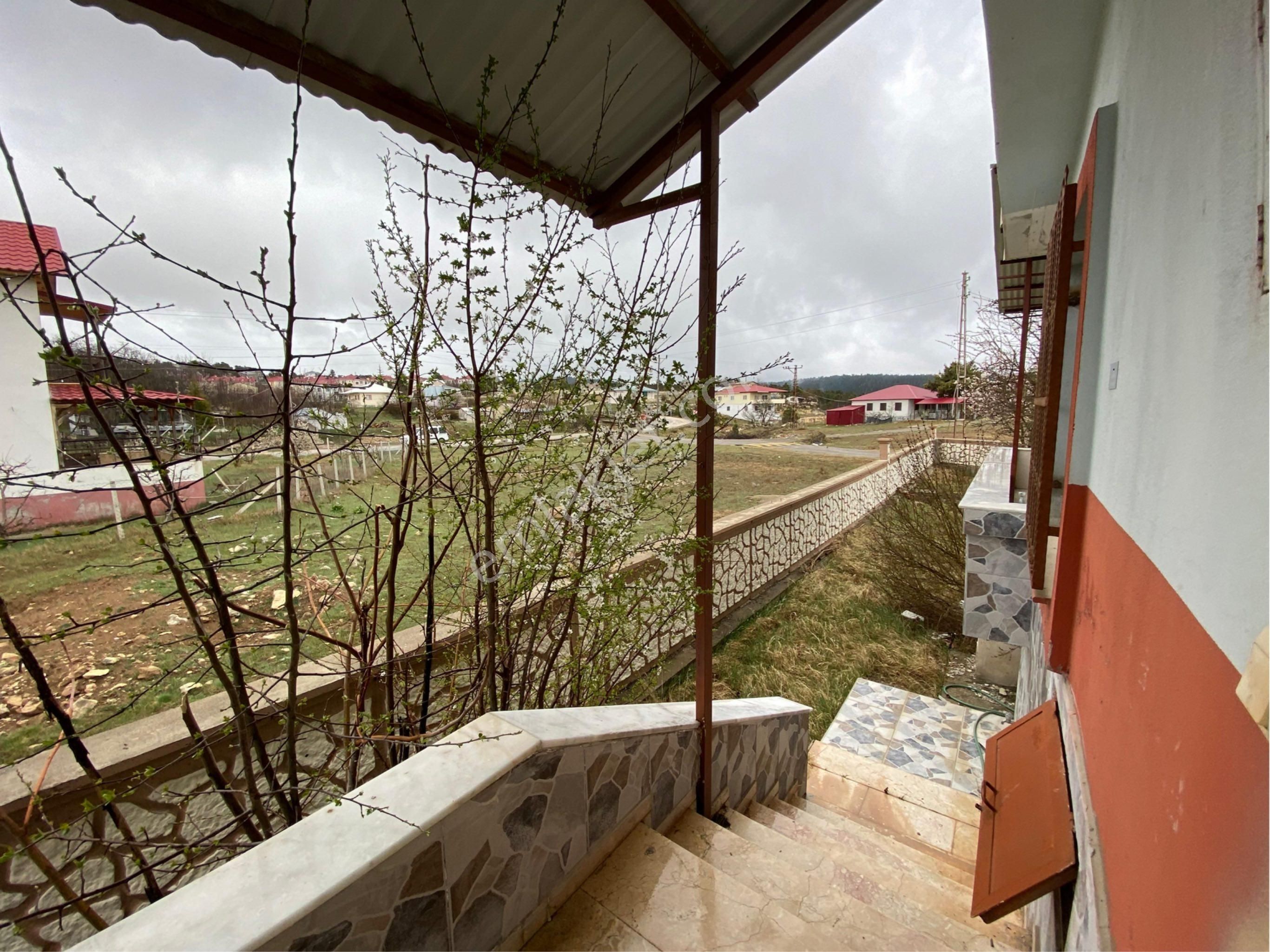 Lidya'dan Mükemmel Konumlu Dubleks Villa Ve 882m2 Arsası - Görsel 5