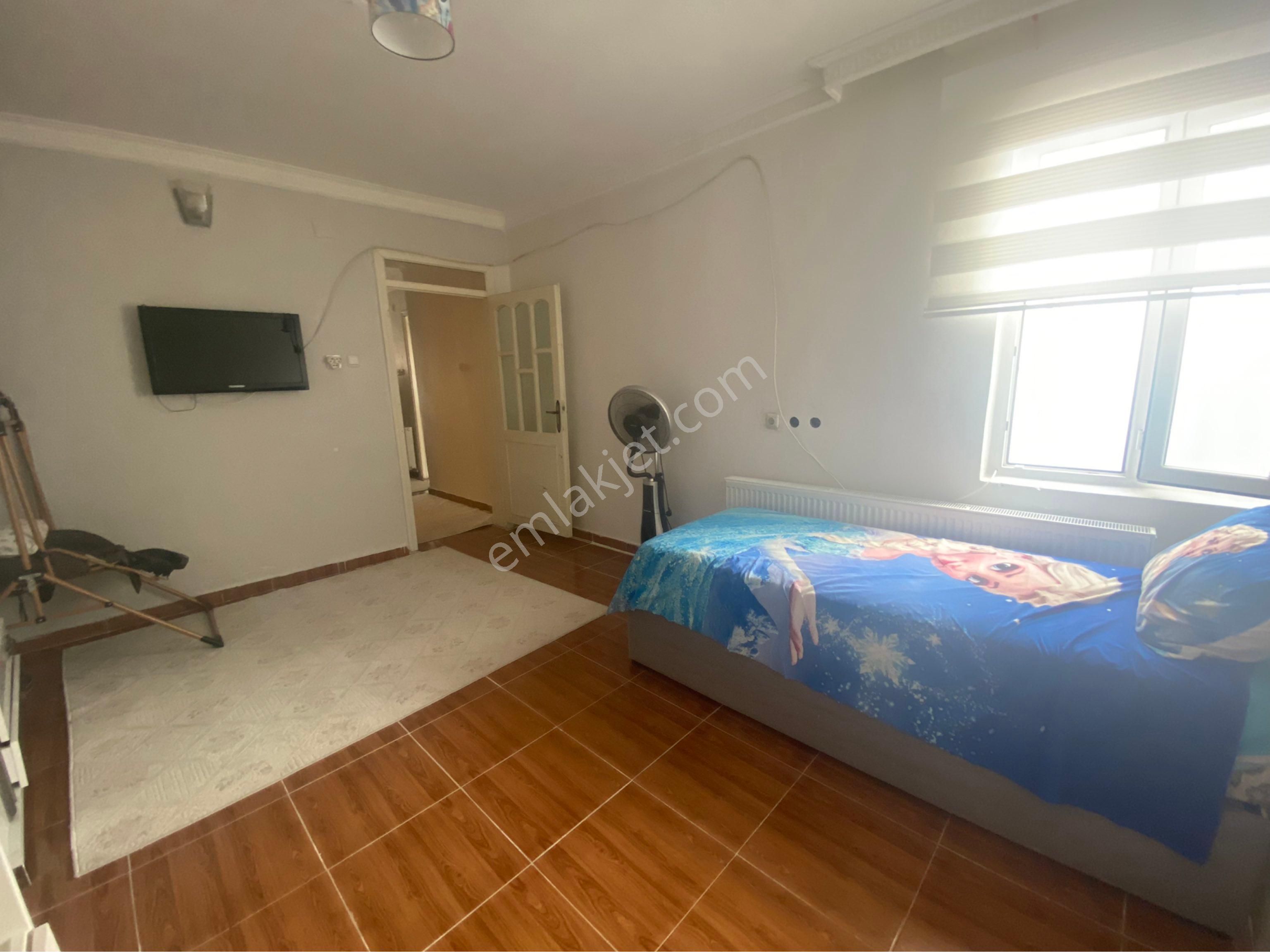 Güneş De 128m Tam Tapu , Garajlı, Doğalgazlı, 2+1, Bakımlı Ev - Görsel 12