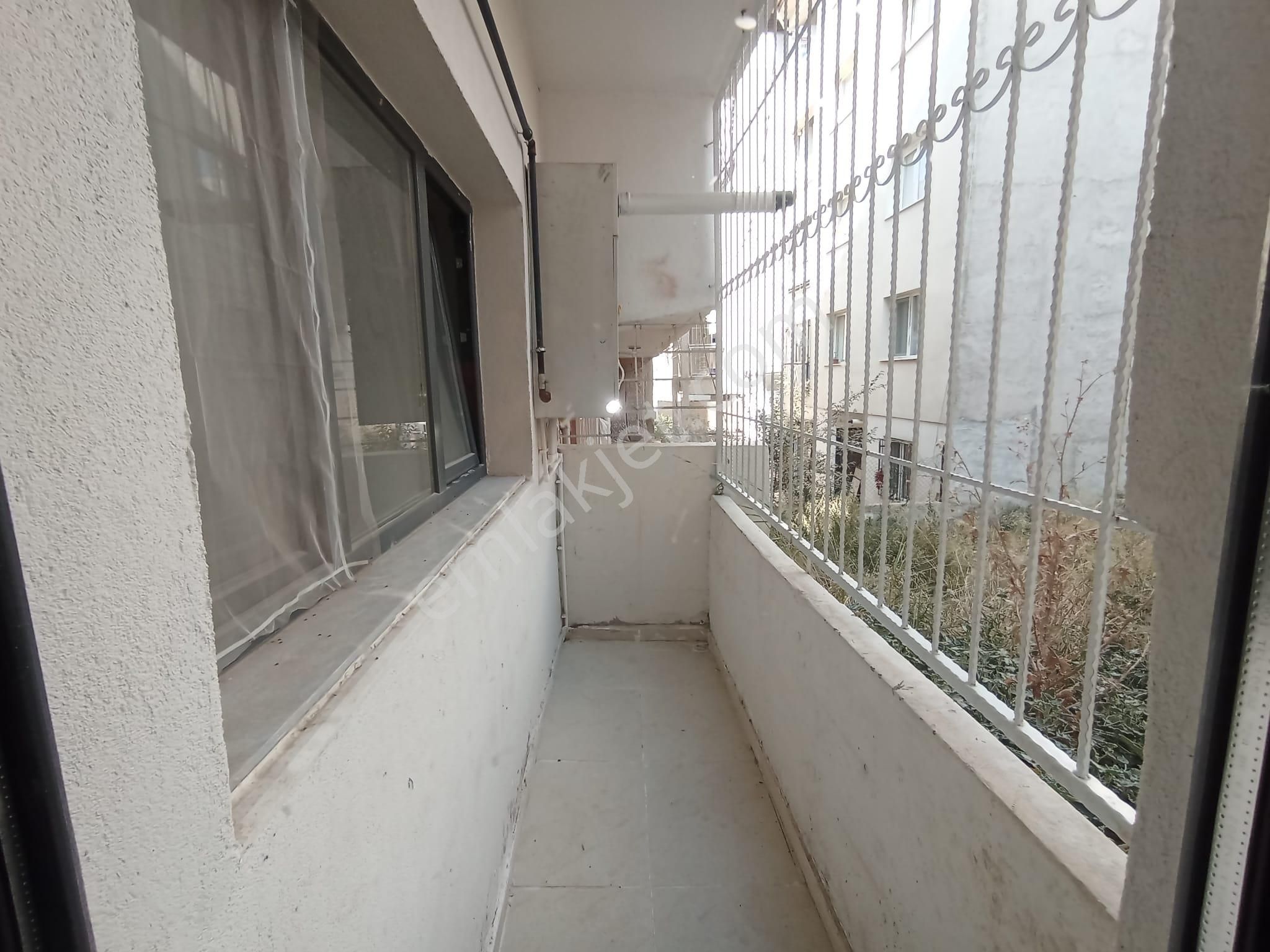 Karabağlar Sevgi Mah. 2+1 95 M2 Doğalğazlı Kiralık Ev - Görsel 7