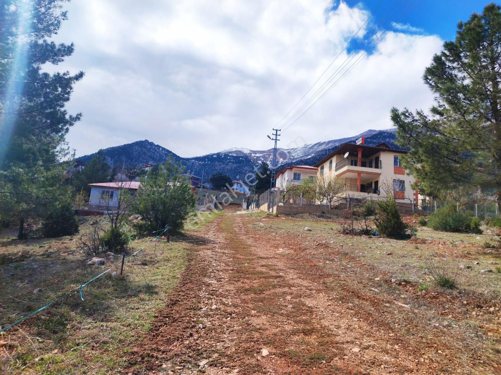 Pozantı Kar Emlaktan Yeni Konacık Efes Sitesi Altında Doğa Manzaralı 330 M2 Satılık Arsa - Görsel 4