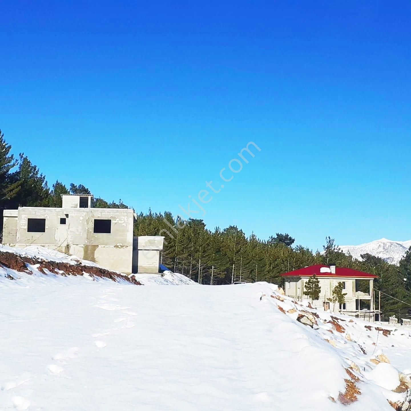 Pozantı Kar Emlaktan Yeni Konacık Efes Sitesi Üzerinde Doğa Manzaralı Satılık 400 M2 Arsa - Görsel 3