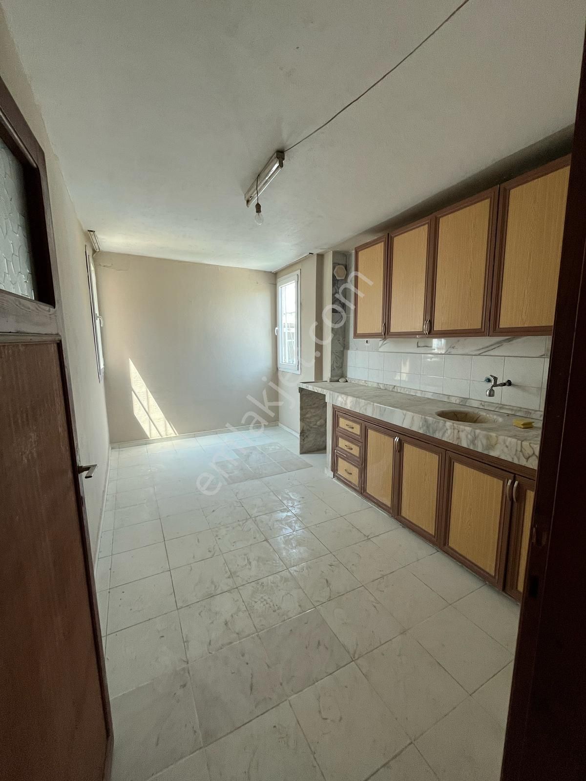 İsmetpaşa Mahallesinde 3+1 Kiralık Müstakil Ev