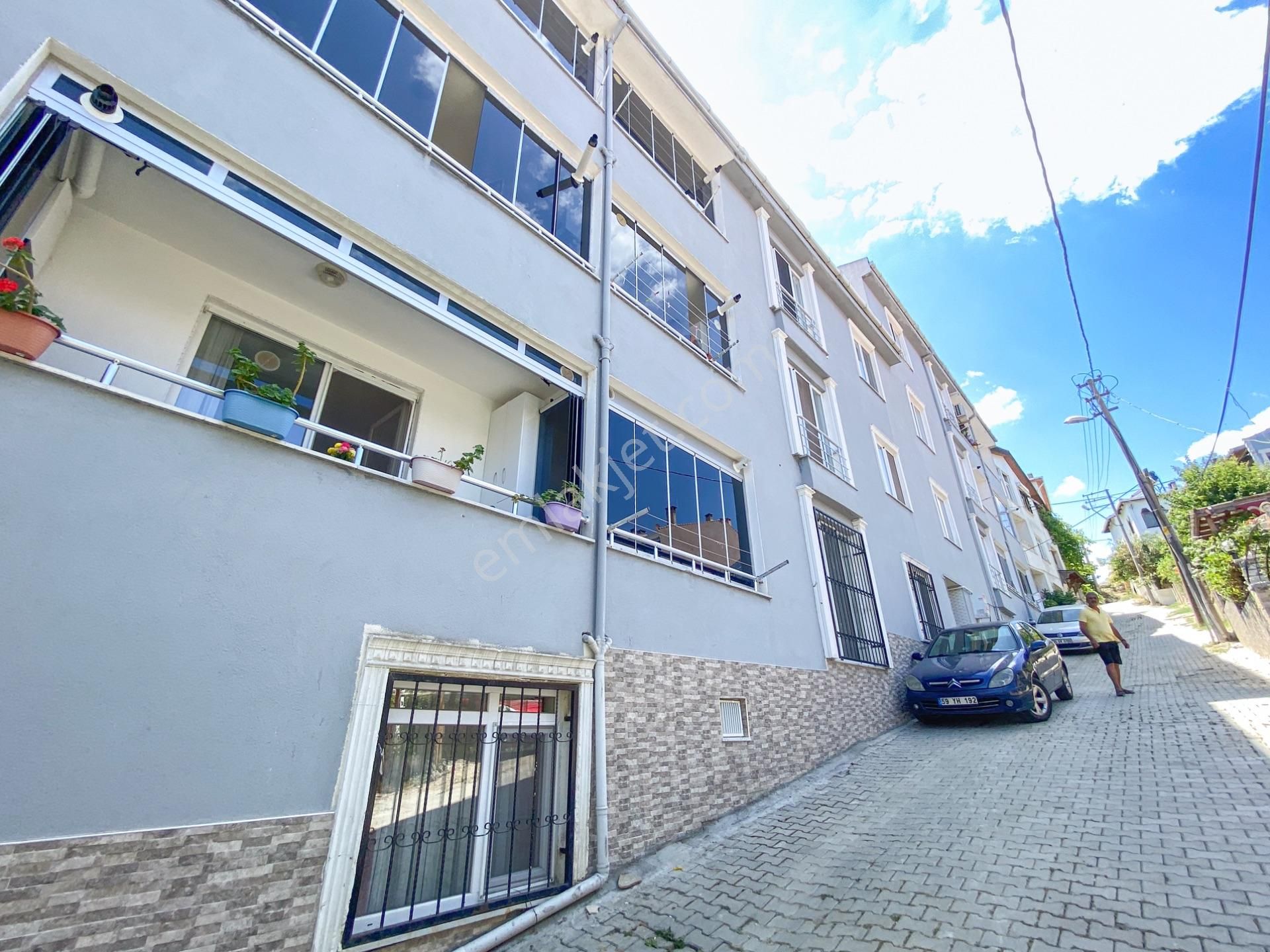 Kumbağ'da Merkezi Konumda Eşyalı 2+1 Kiralık Daire