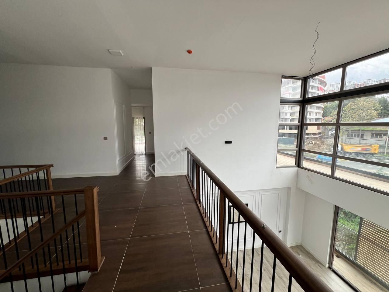 Kayı Trabzon'da 5+2 Deniz Manzaralı Satılık Penthouse Daire - Görsel 12