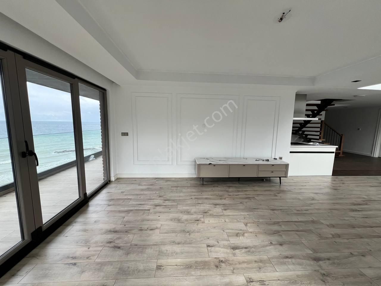 Kayı Trabzon'da 5+2 Deniz Manzaralı Satılık Penthouse Daire - Görsel 9