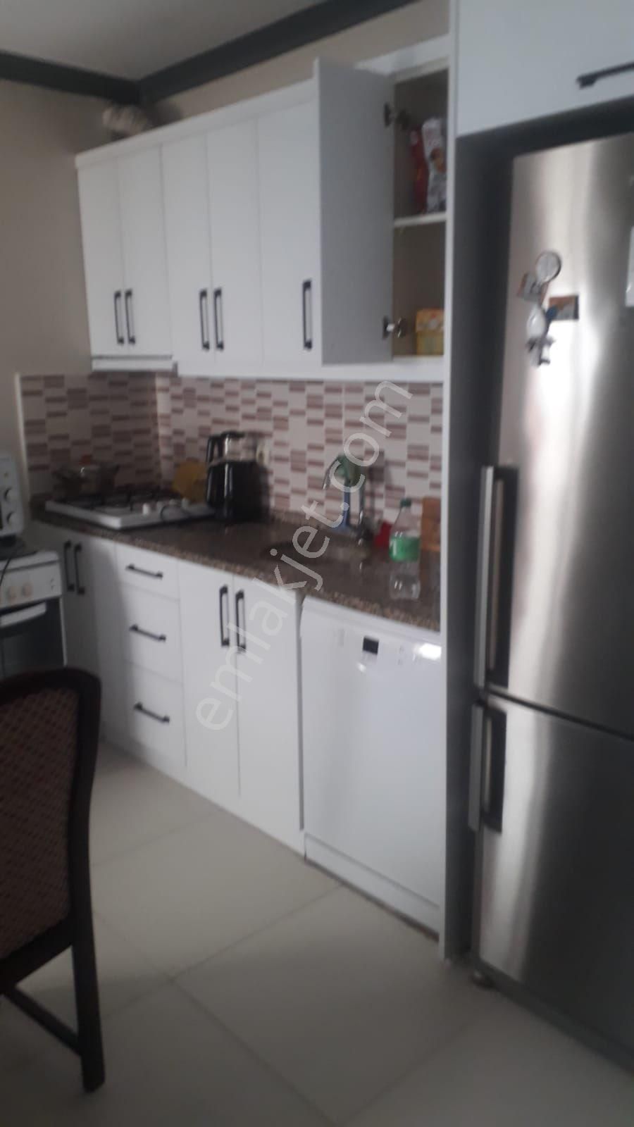 Çeşme Merkezde 2 + 1 Sezonluk Kiralık Daire