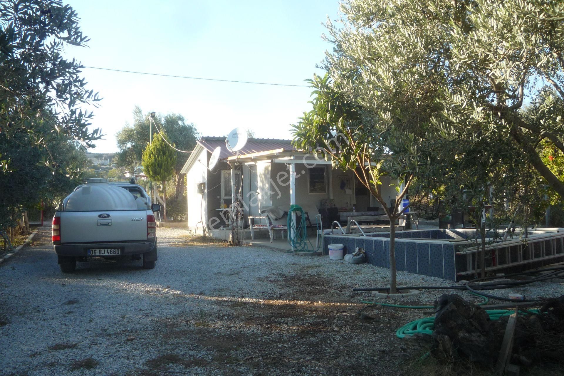 İzmir Torbalı Gold Emlaktan Satılık Harika Bahçeli Ev