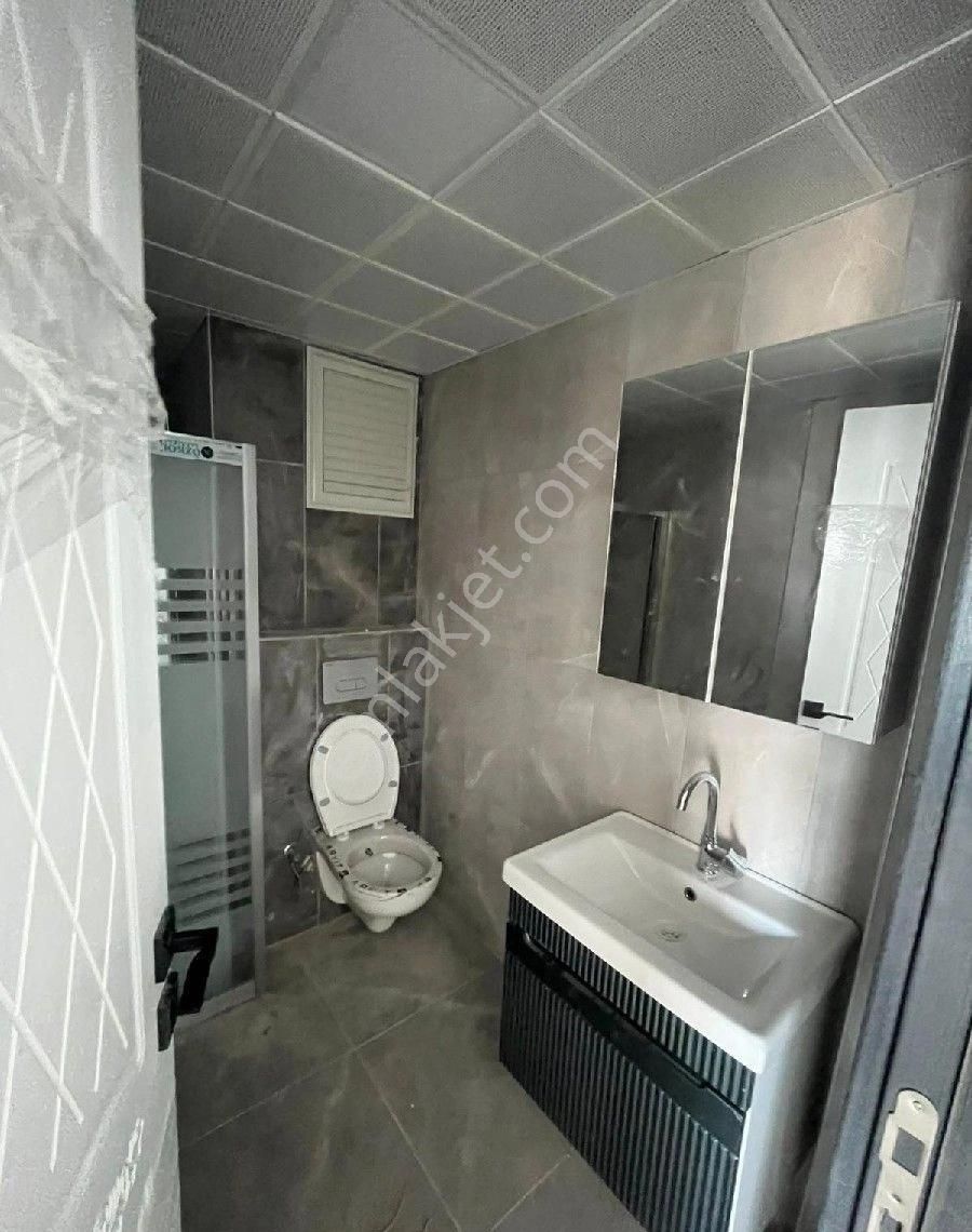 Adakent Emlak Dan Satlik 1+1 Daire Hasarsiz Sıfır İskanı Alınmış - Görsel 15