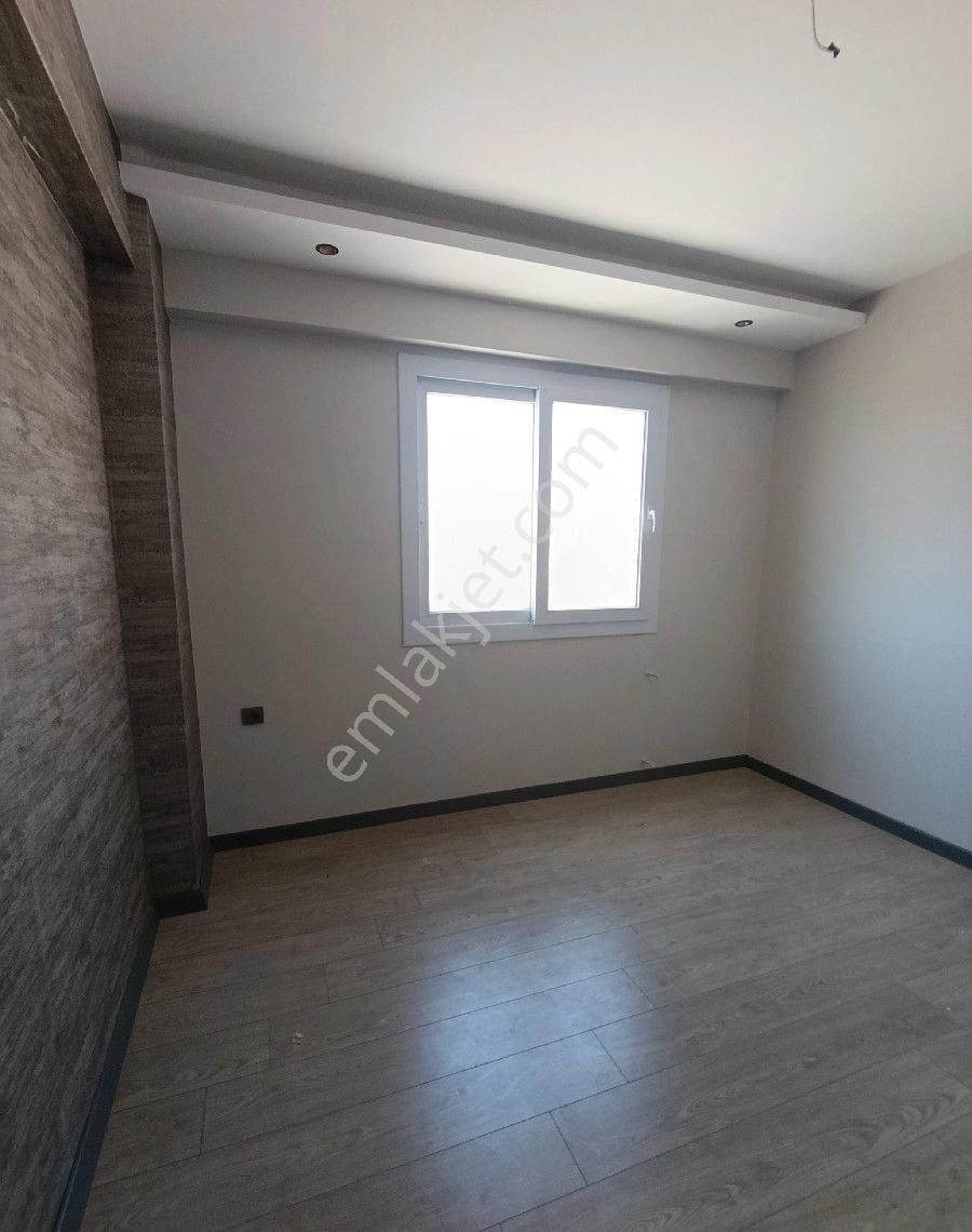 Satlik 2+1 Daire Saricamin En Guzel Yerinde Hasarsiz Sifir Daire Ana Yol İşlek Cad - Görsel 13