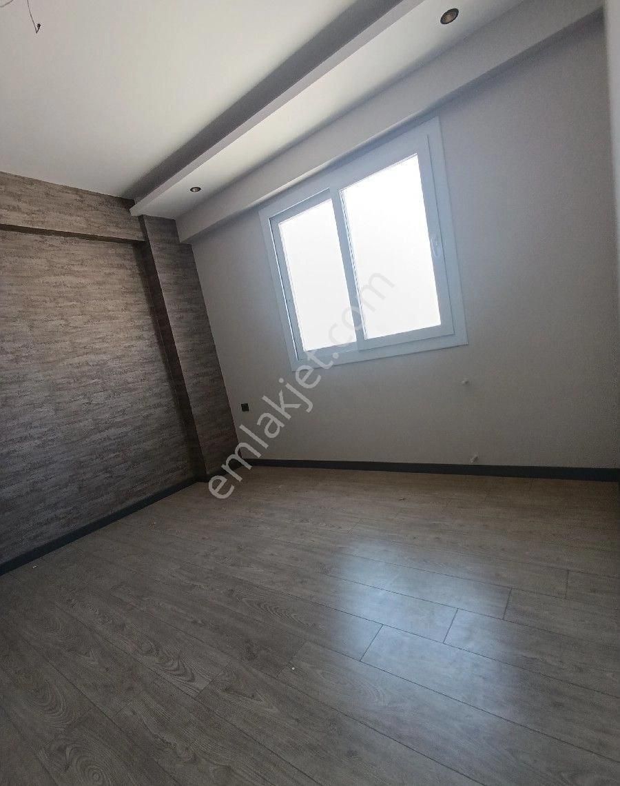 Satlik 2+1 Daire Saricamin En Guzel Yerinde Hasarsiz Sifir Daire Ana Yol İşlek Cad - Görsel 5