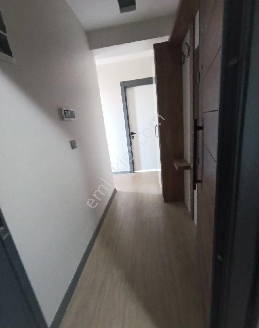 Satlik 2+1 Daire Saricamin En Guzel Yerinde Hasarsiz Sifir Daire Ana Yol İşlek Cad - Görsel 11