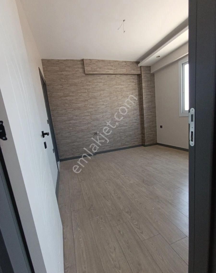 Satlik 2+1 Daire Saricamin En Guzel Yerinde Hasarsiz Sifir Daire Ana Yol İşlek Cad - Görsel 6