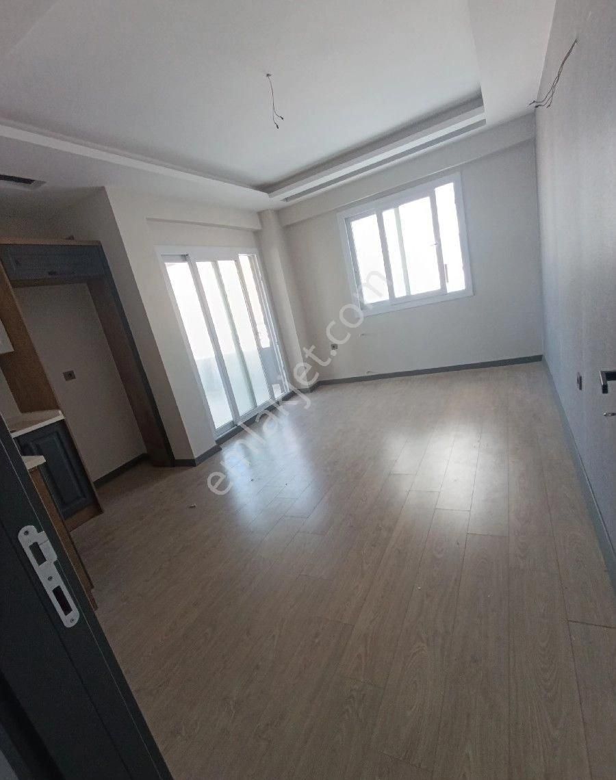 Satlik 2+1 Daire Saricamin En Guzel Yerinde Hasarsiz Sifir Daire Ana Yol İşlek Cad - Görsel 32