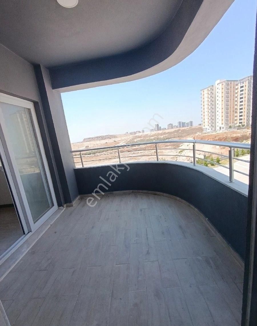 Satlik 2+1 Daire Saricamin En Guzel Yerinde Hasarsiz Sifir Daire Ana Yol İşlek Cad - Görsel 26