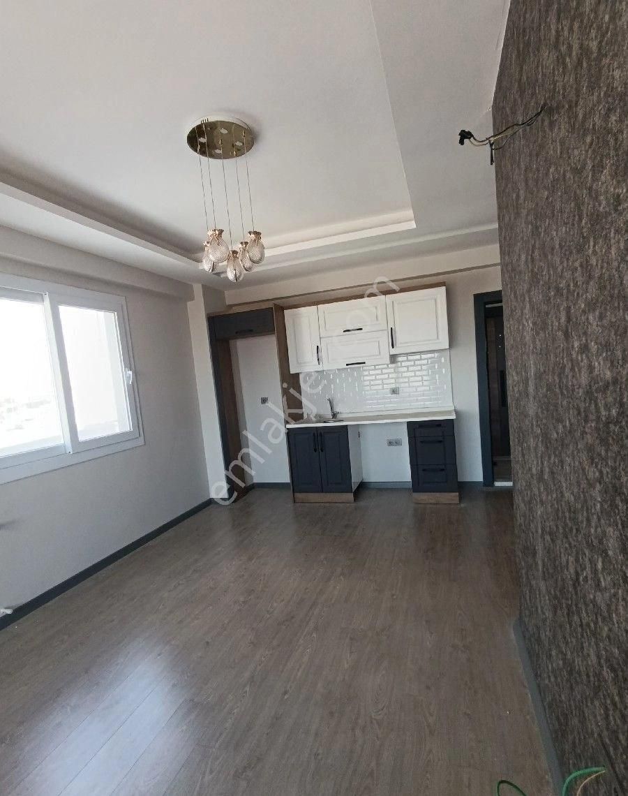 Adakent Emlakdan Satlik 1+1 Daire Anayol Üzeri İşlek Cadde Üzerinde Hasarsiz Sifir Uygun Fiyata - Görsel 20