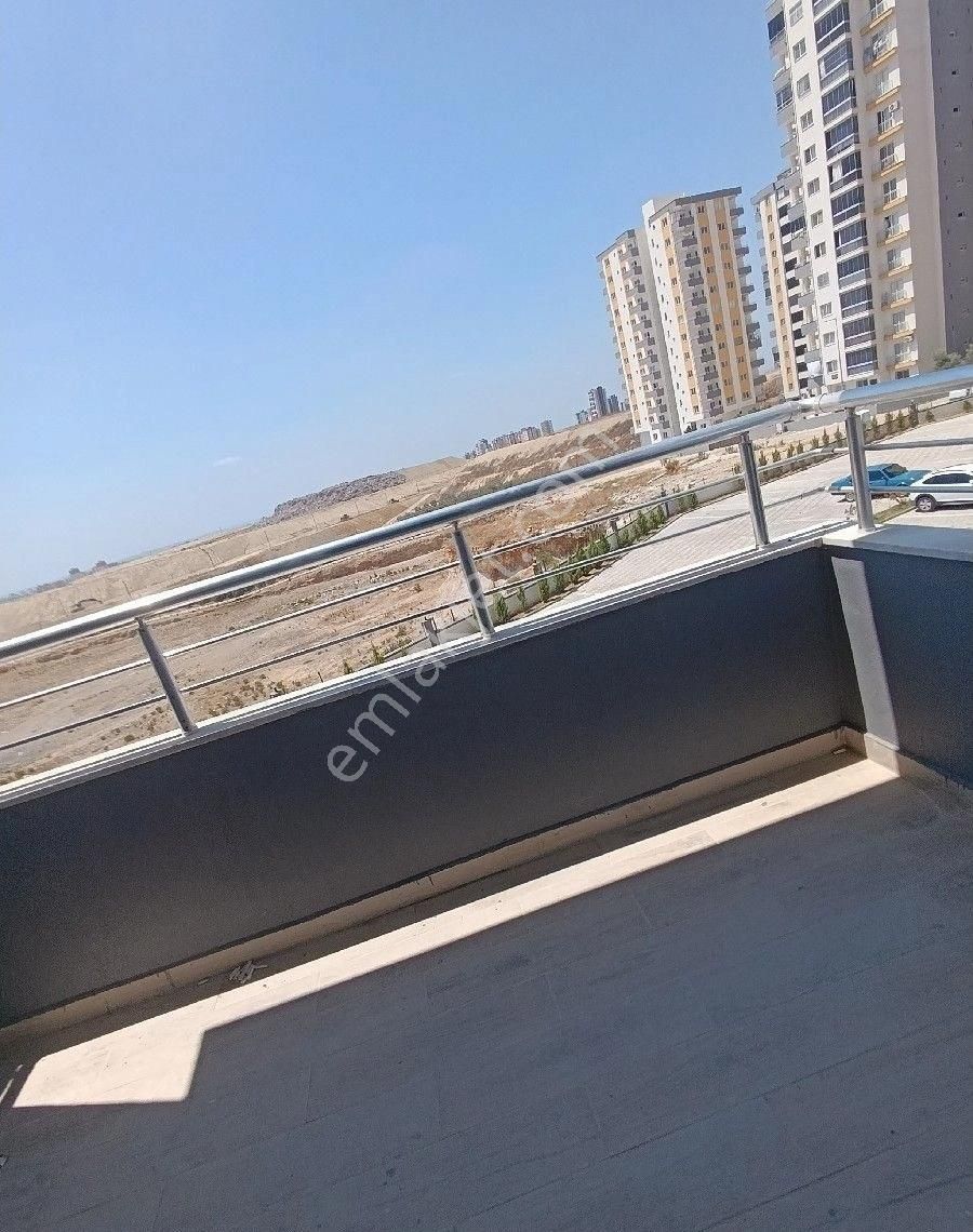 Adakent Emlakdan Satlik 1+1 Daire Anayol Üzeri İşlek Cadde Üzerinde Hasarsiz Sifir Uygun Fiyata - Görsel 11