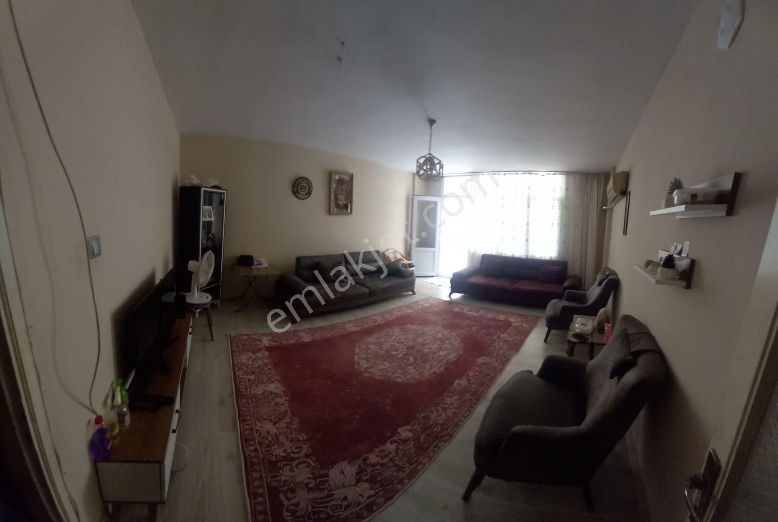 Yeşilyurt Mah Necip Fazıl Kısakürek Cad. 10 Metre İçerde Satılık Daire
