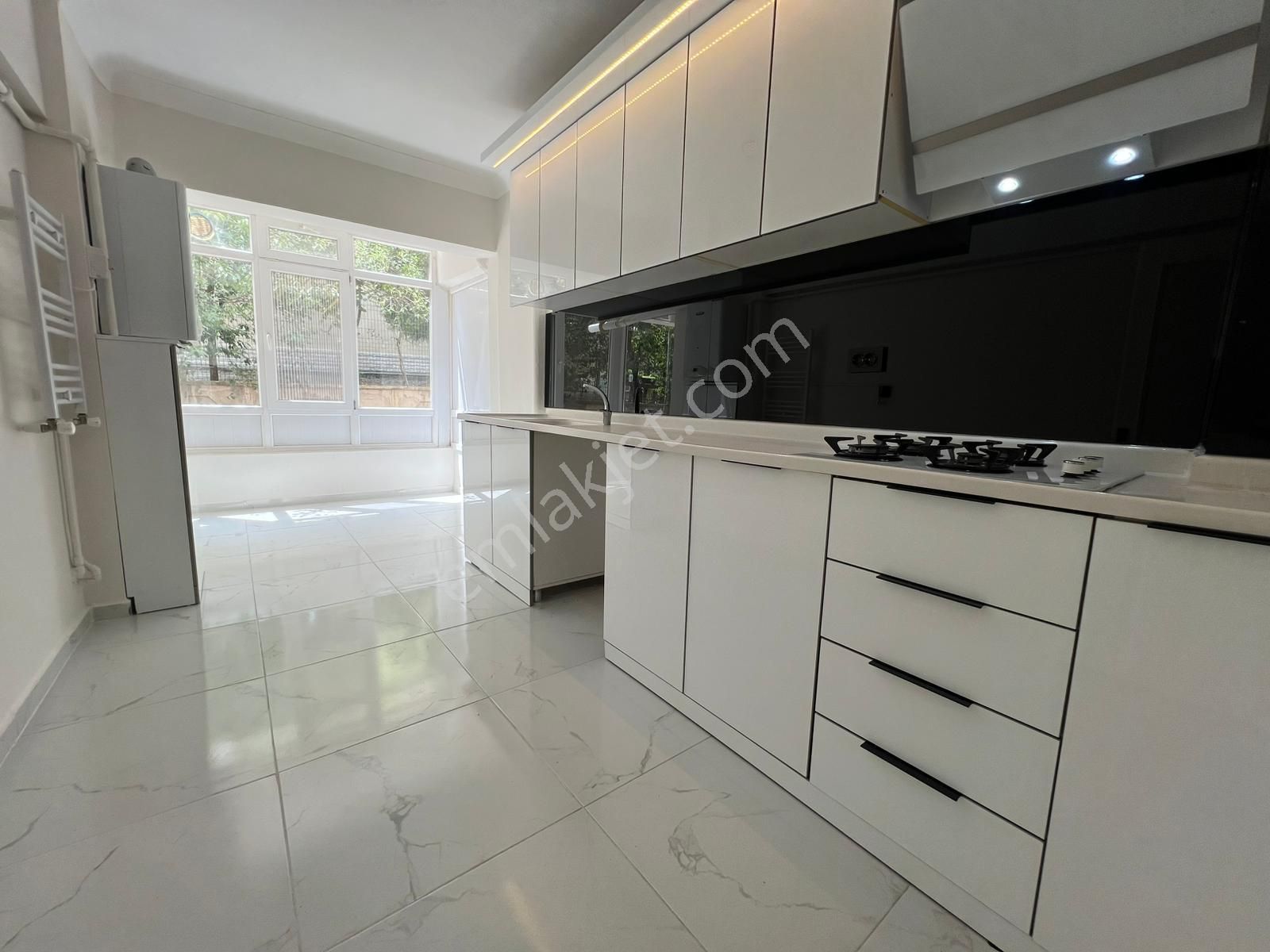 Engin Emlak'tan İç Dizayn Full Yapılı 3+1 Giriş Kat Daire
