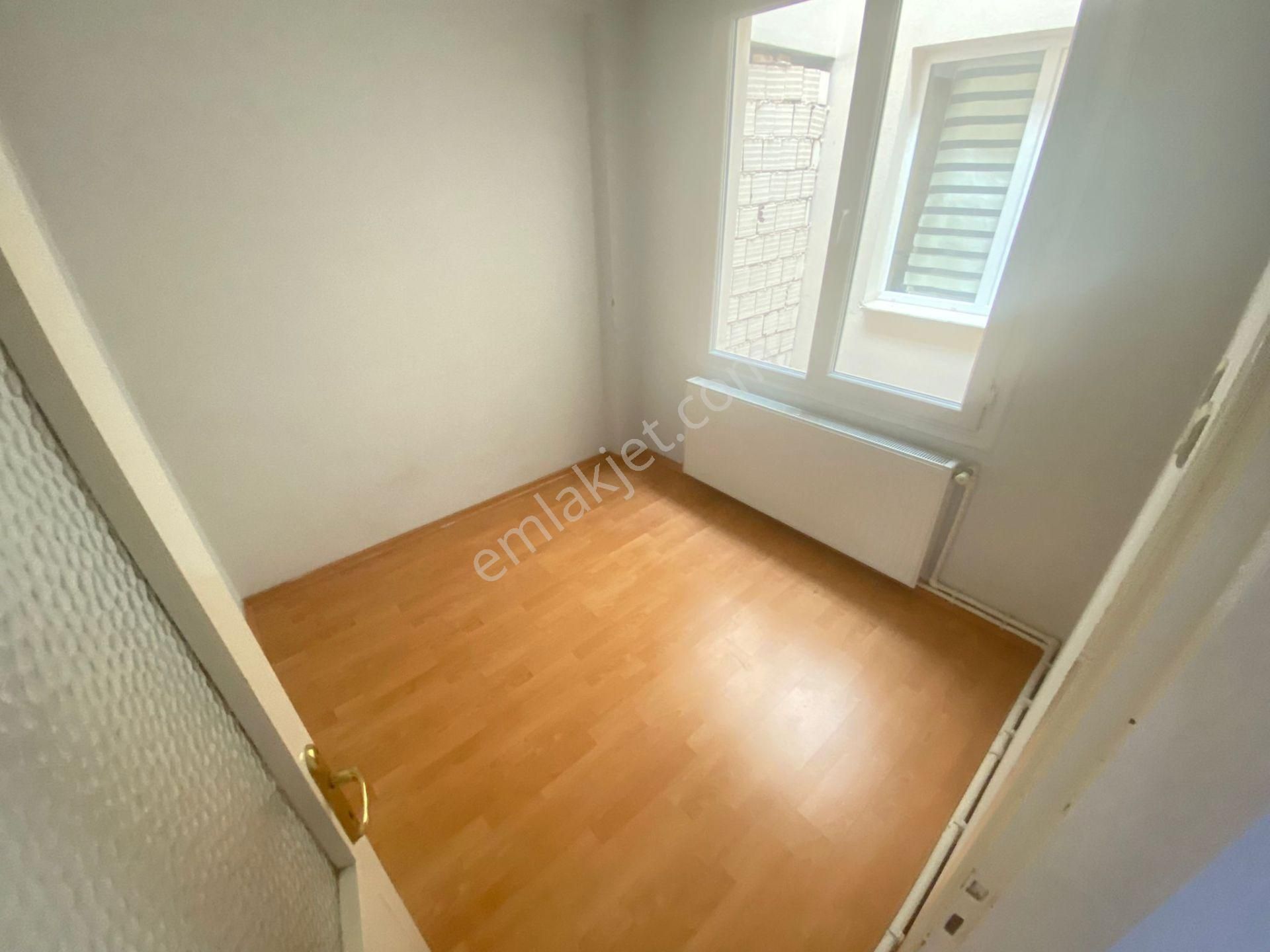 Buca Laleli Mahde 2+1 90m2 Doğalgazlı Havadar Kiralık Daire - Görsel 14