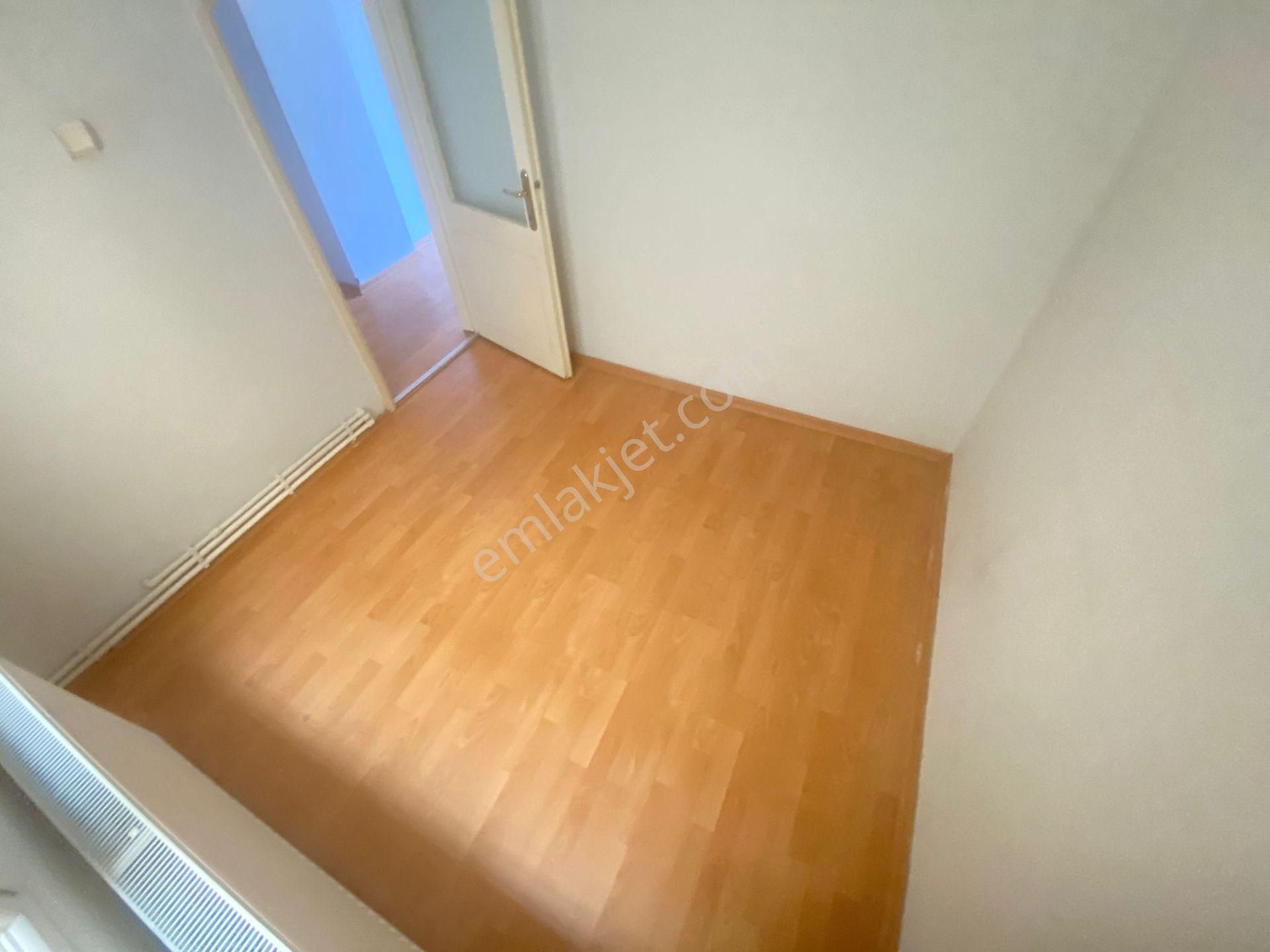 Buca Laleli Mahde 2+1 90m2 Doğalgazlı Havadar Kiralık Daire - Görsel 15