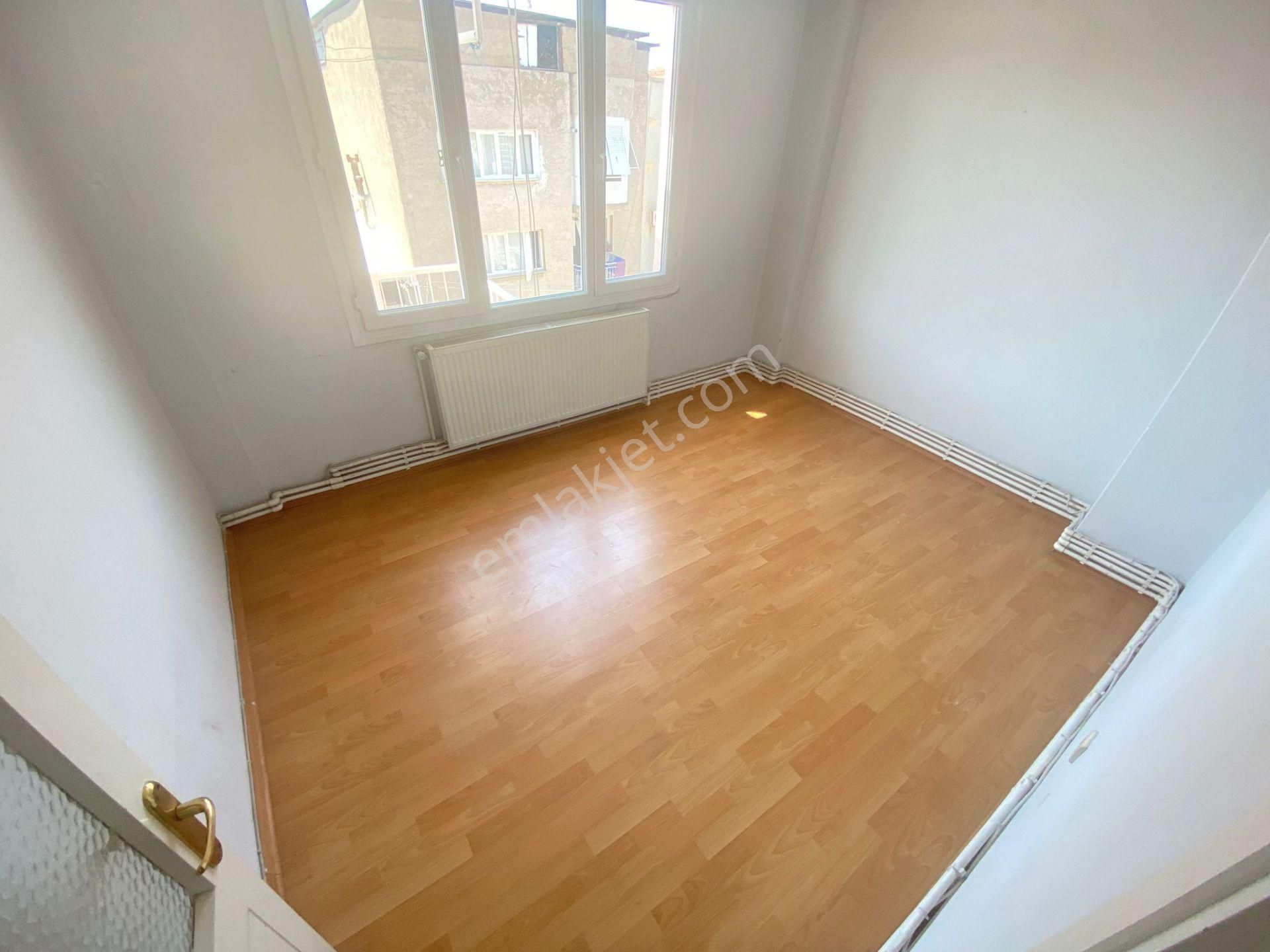 Buca Laleli Mahde 2+1 90m2 Doğalgazlı Havadar Kiralık Daire - Görsel 7