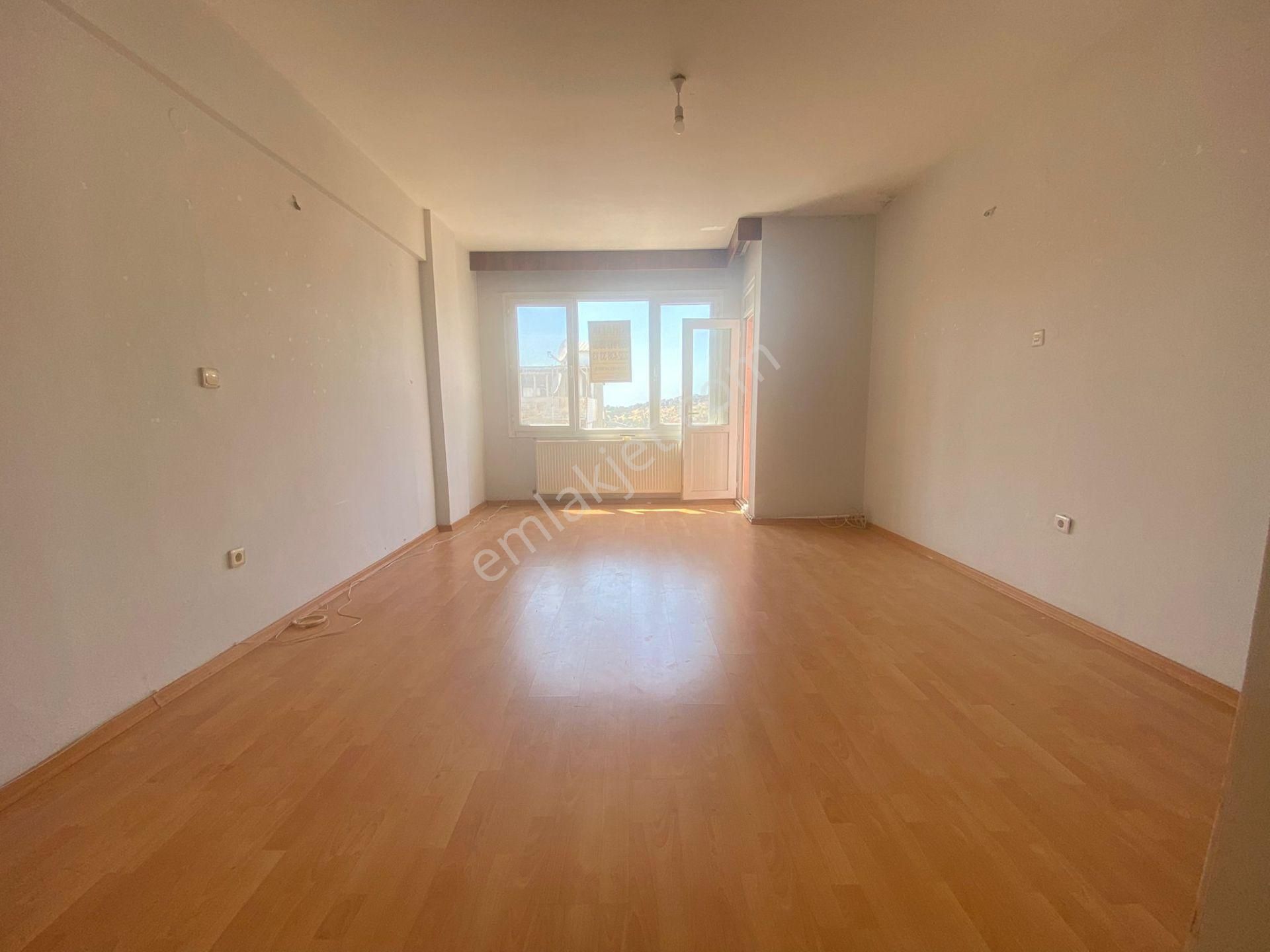Buca Laleli Mahde 2+1 90m2 Doğalgazlı Havadar Kiralık Daire - Görsel 9